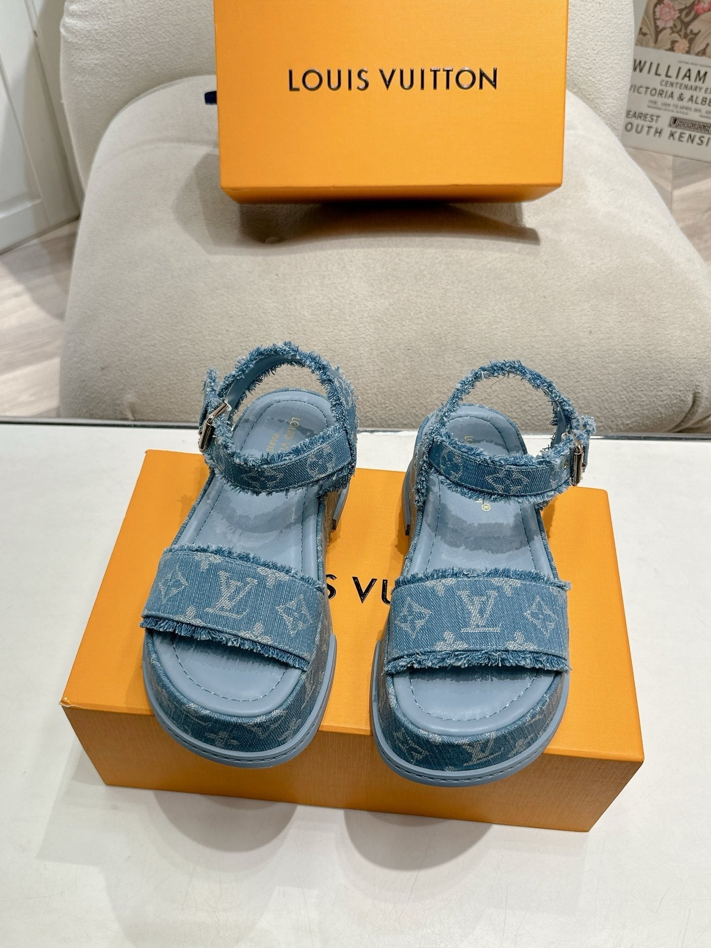 SE1444 LB Maya Flatform Sandal / Size5-11