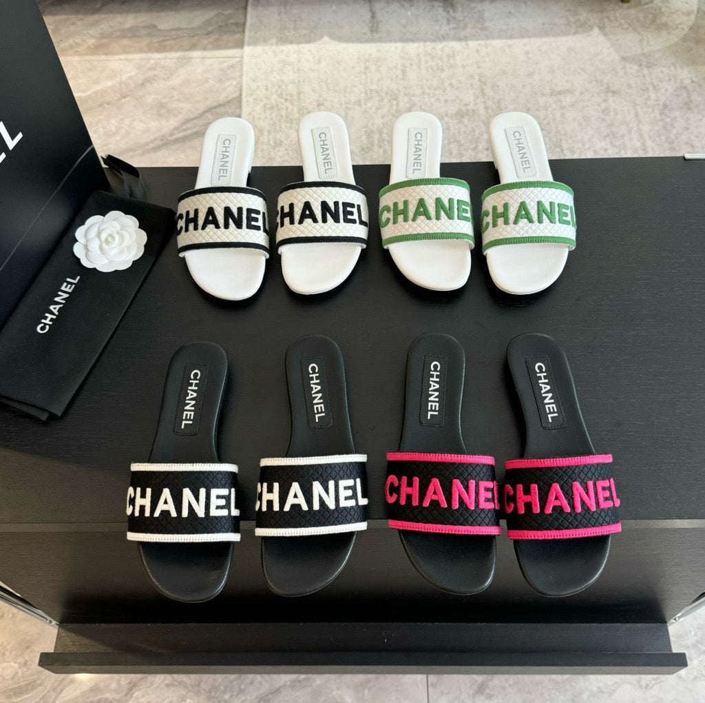 SE1447 CC Slide Sandals / Size5-11