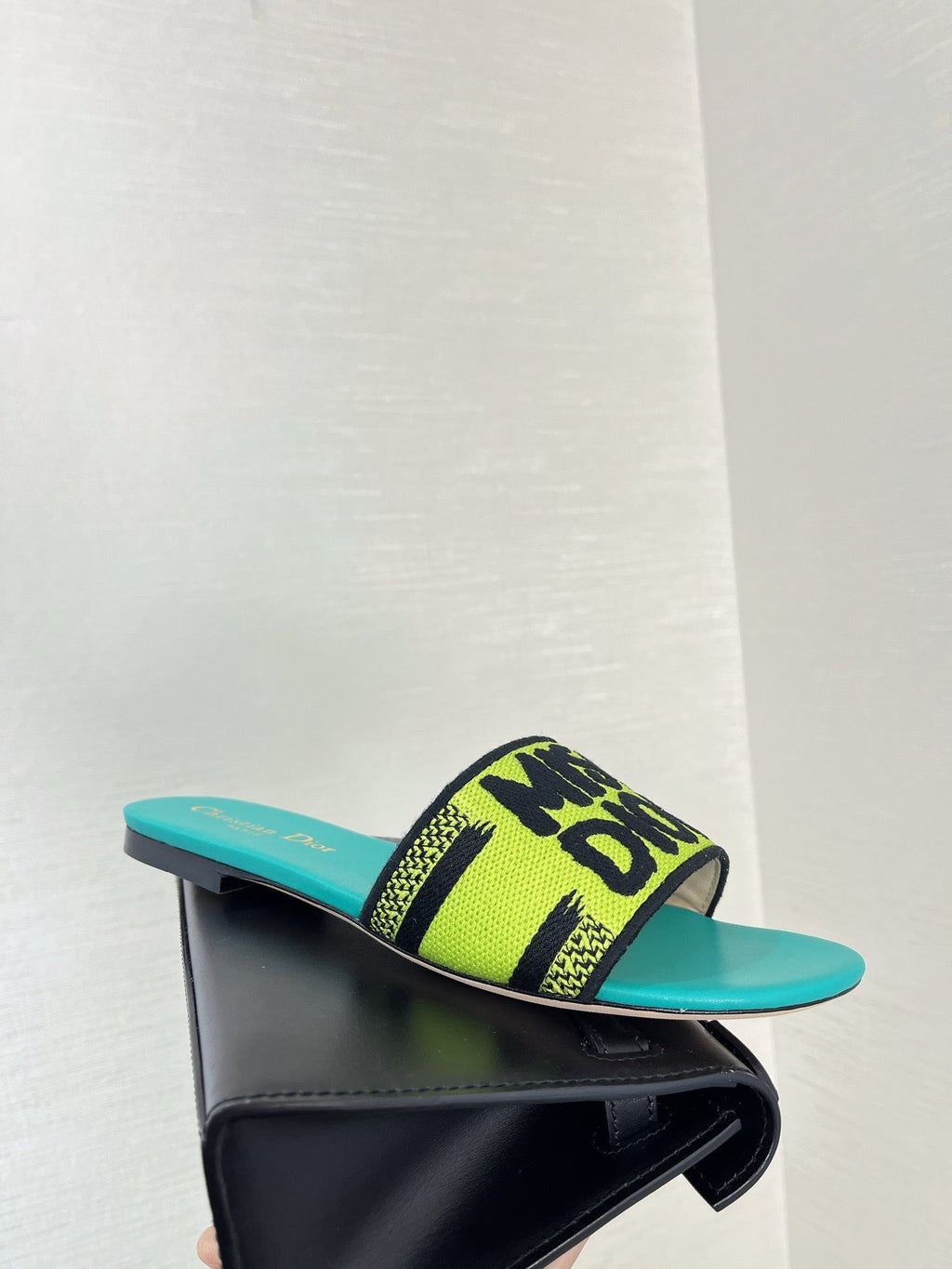 SE1449 Dway Slide / Size4-11