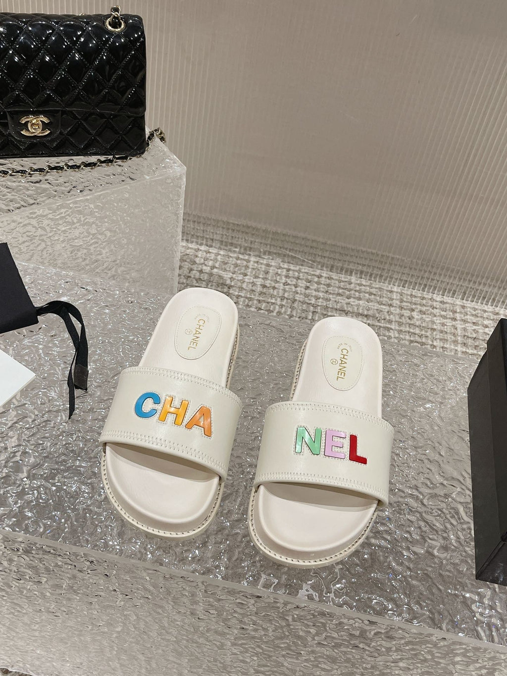 SE1114 CC Slipper / Size4-10