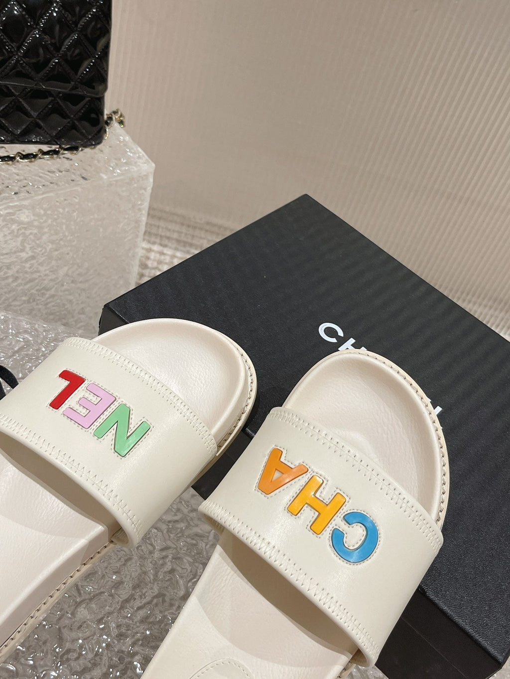 SE1114 CC Slipper / Size4-10