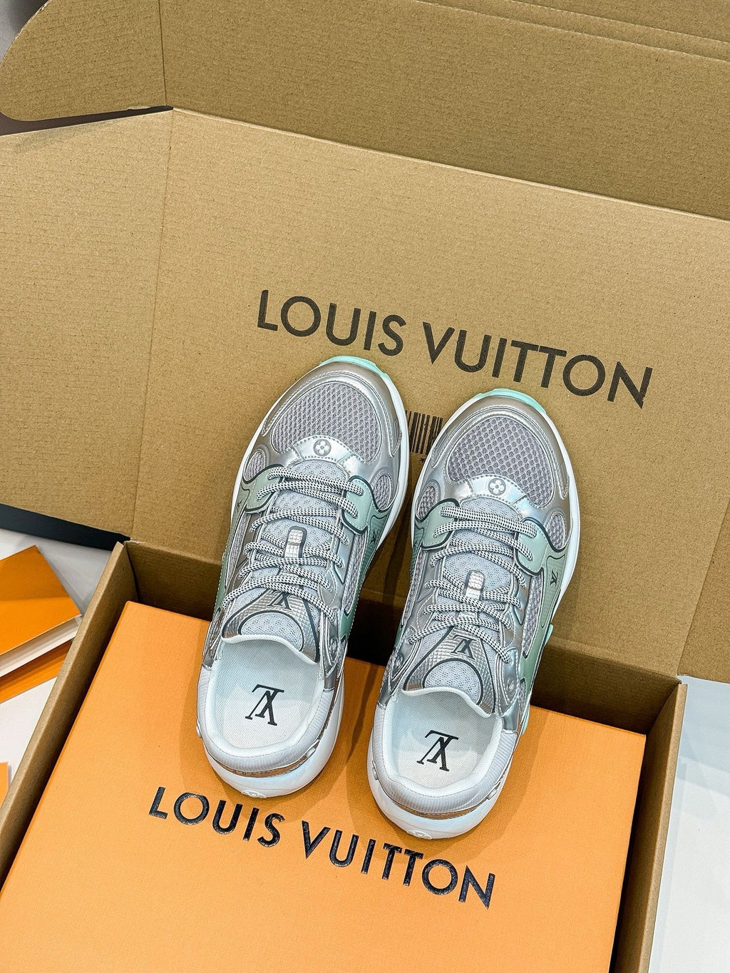 SE1636 LV Olympia Sneaker / Size5-11