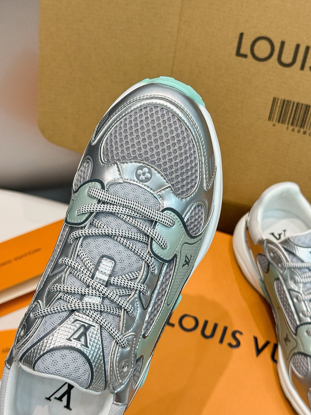 SE1636 LV Olympia Sneaker / Size5-11