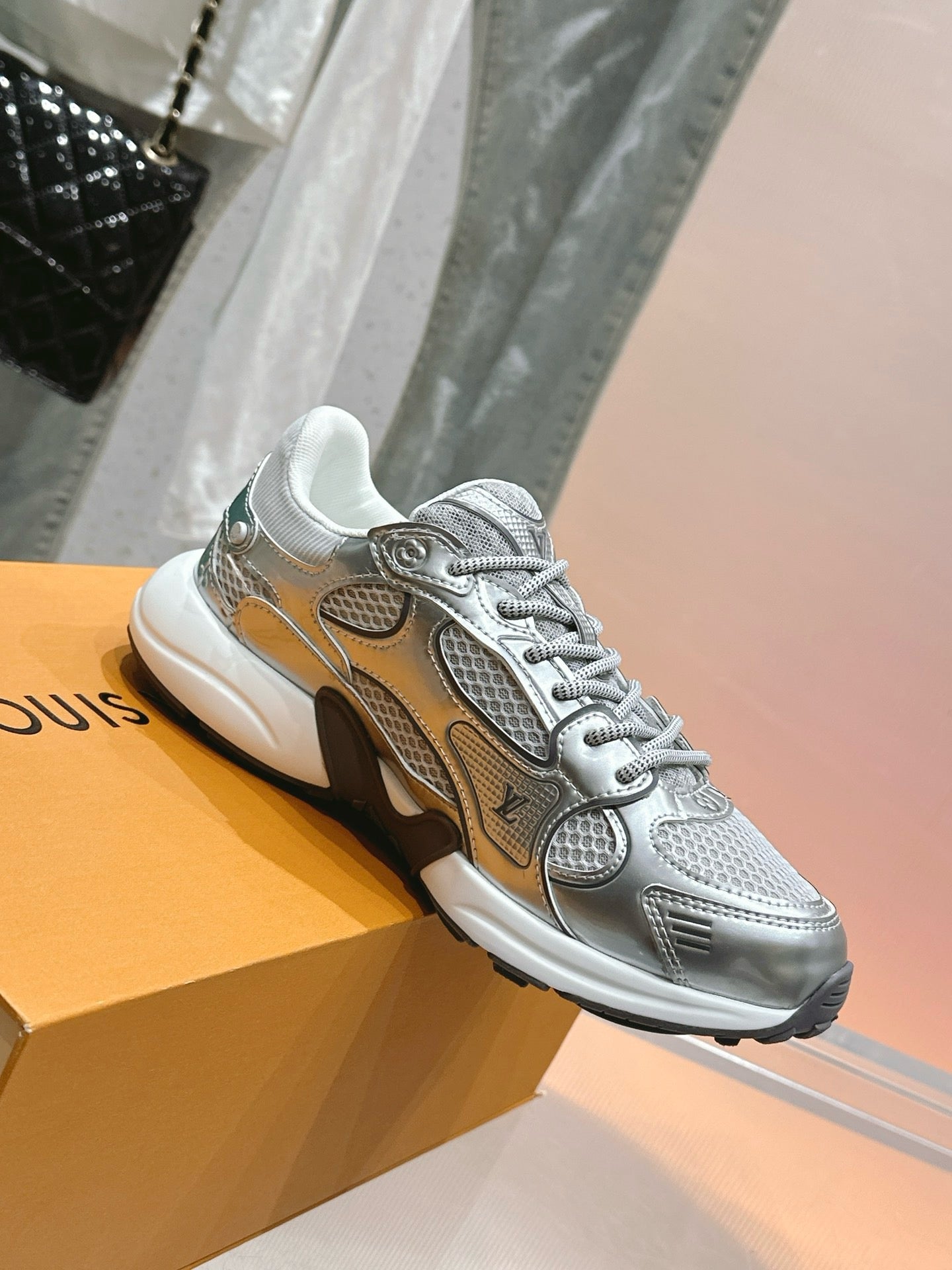 SE1639 LV Olympia Sneaker / Size5-10