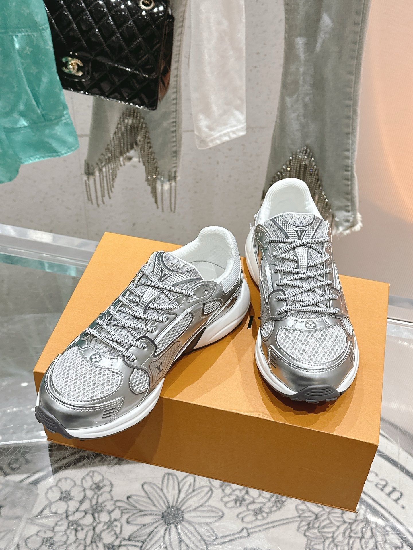SE1639 LV Olympia Sneaker / Size5-10