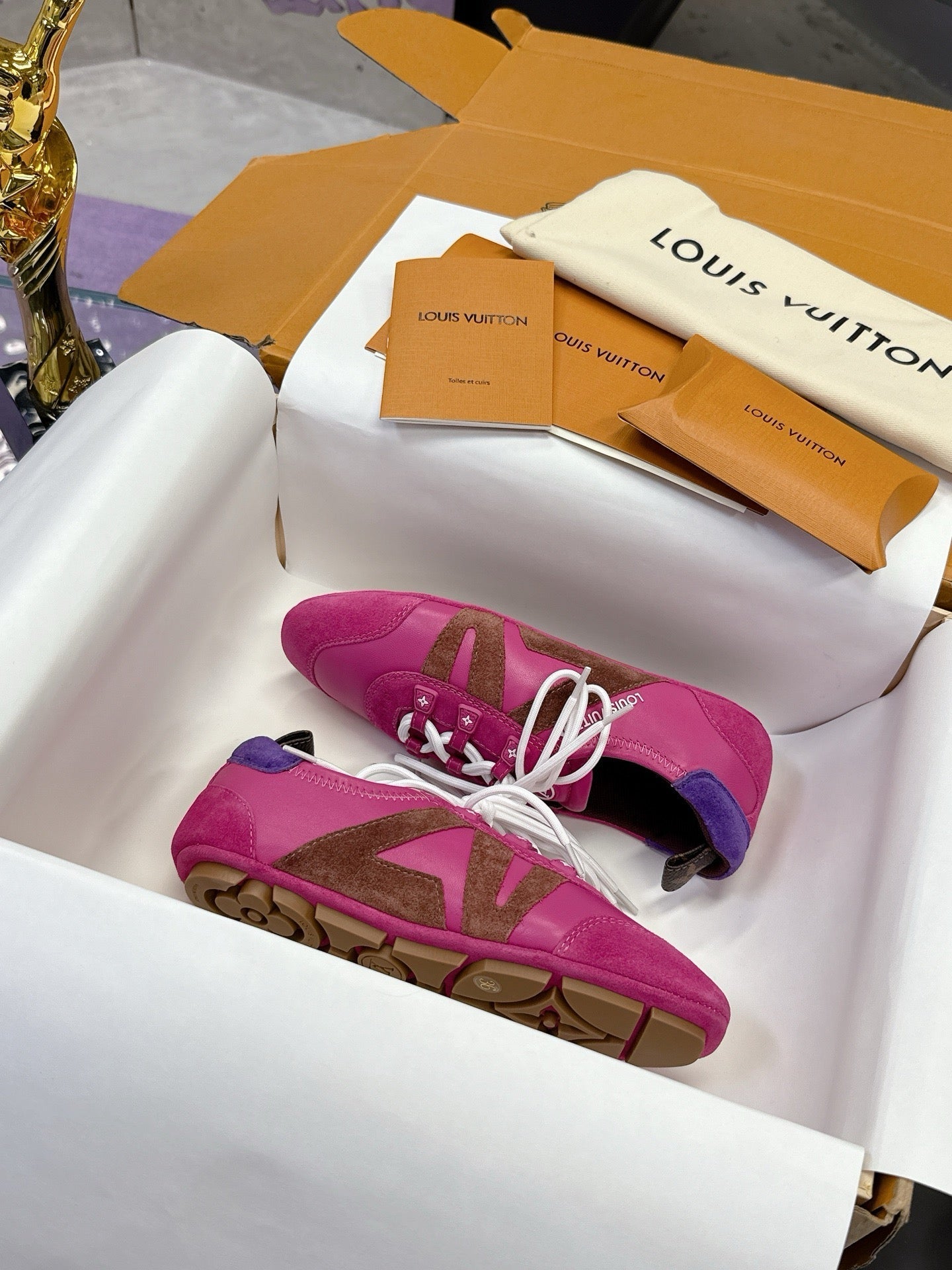 SE1642 LV Sneakerina / Size5-11