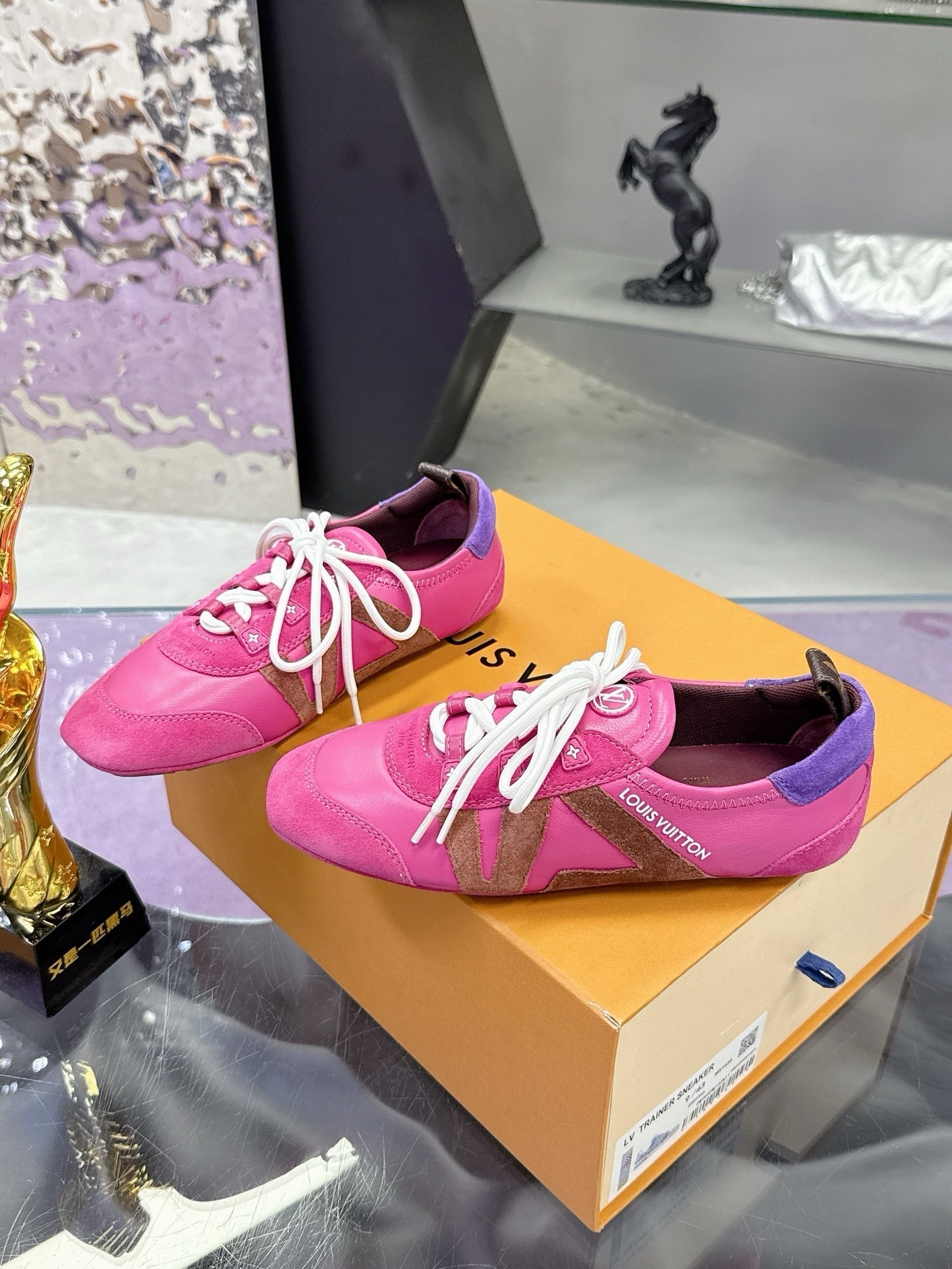 SE1642 LV Sneakerina / Size5-11