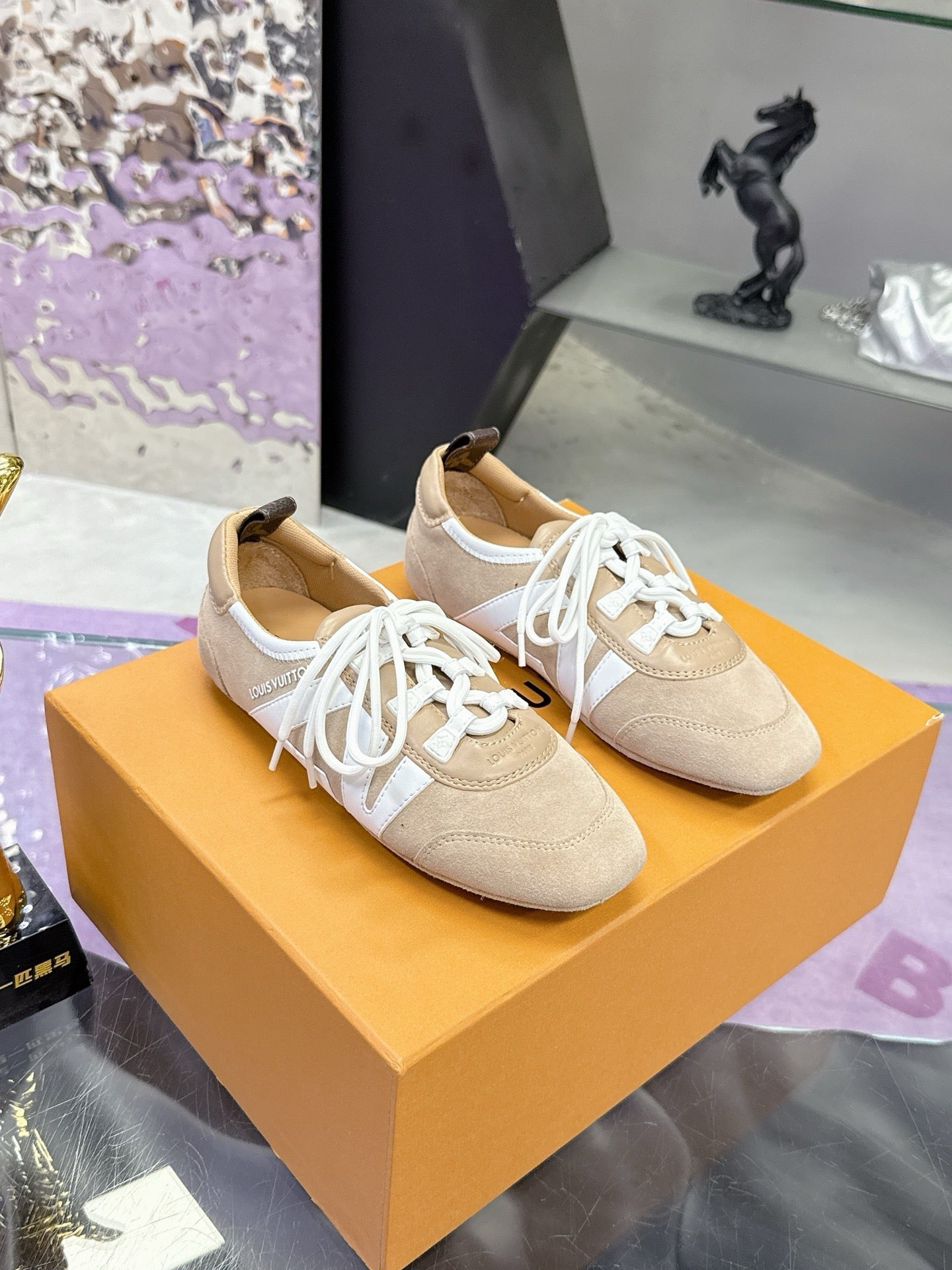 SE1646 LV Sneakerina / Size5-11
