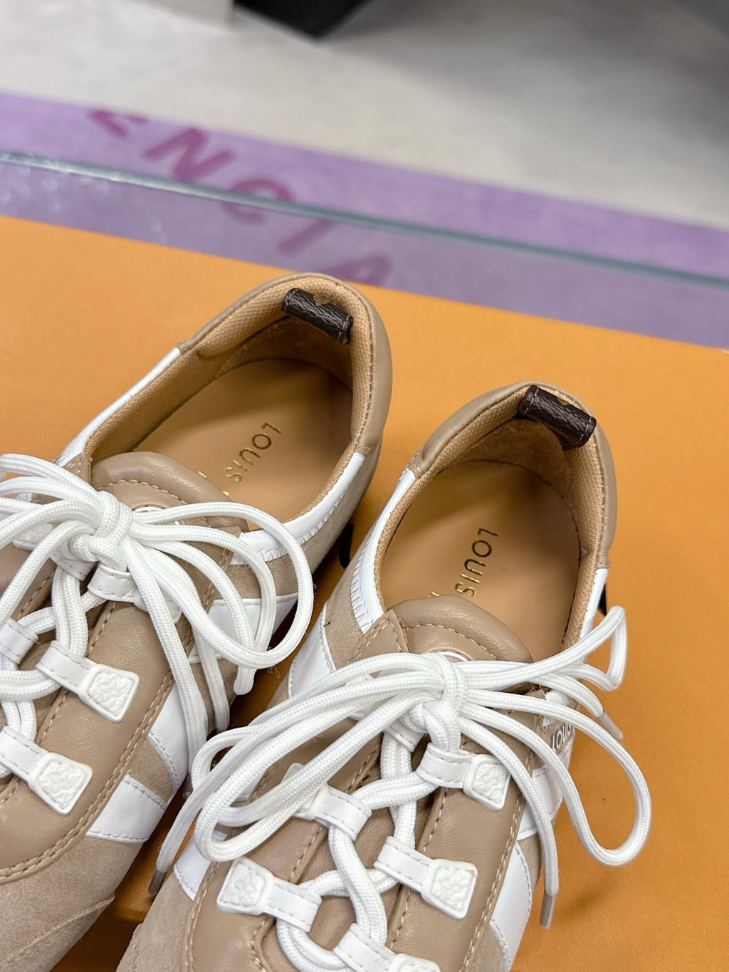 SE1643 LV Sneakerina / Size5-11