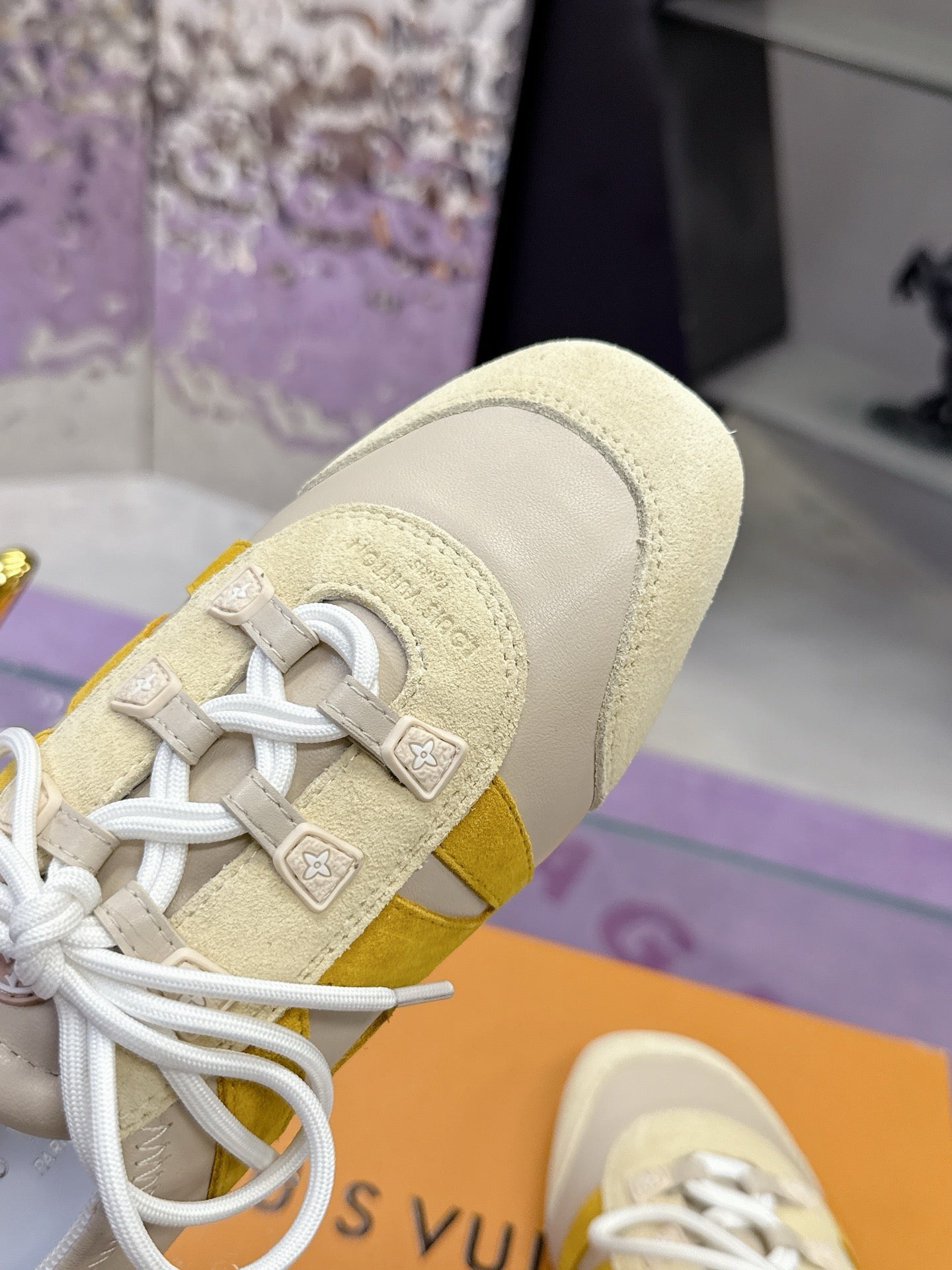 SE1644 LV Sneakerina / Size5-11