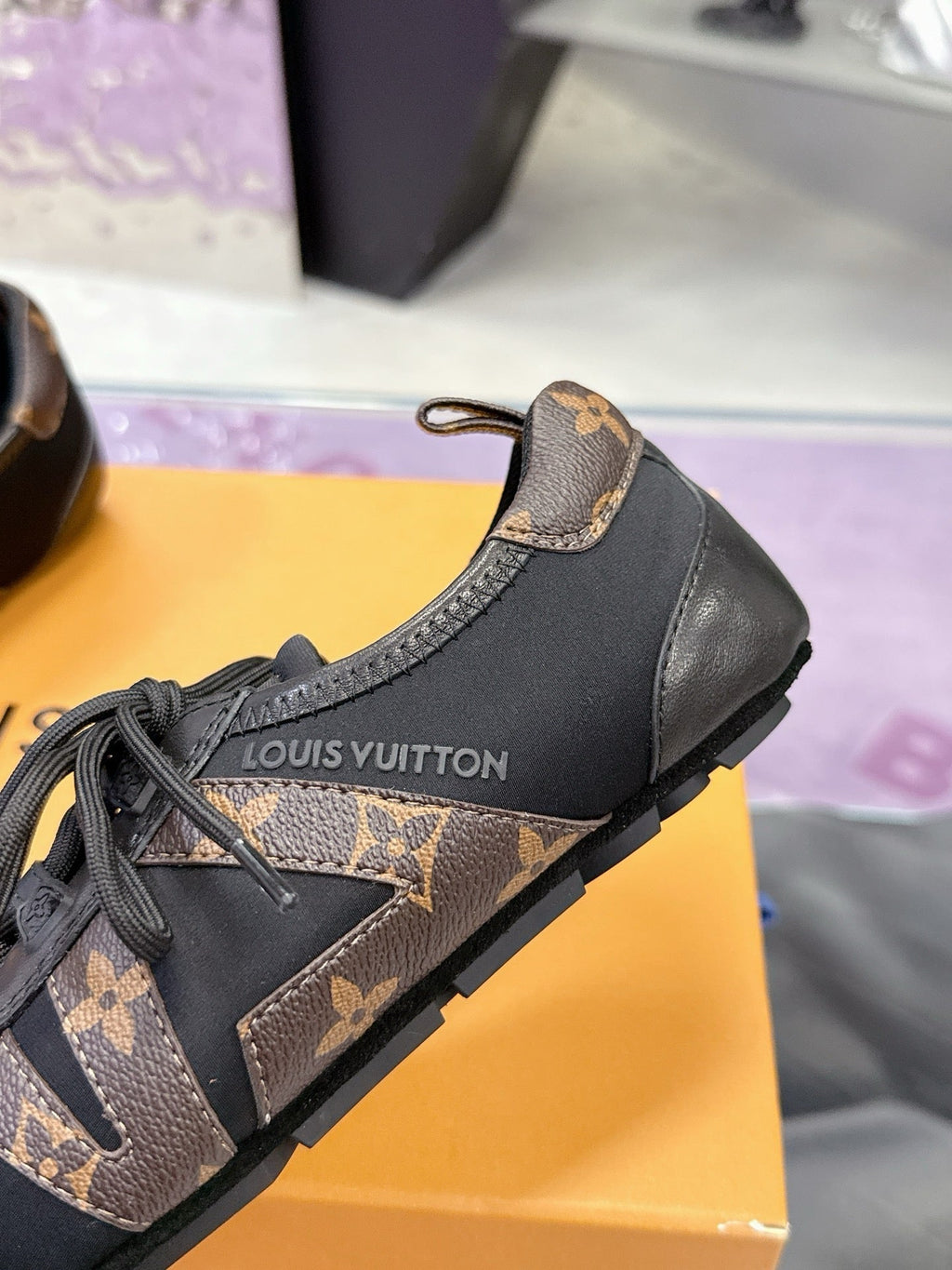 SE1645 LV Sneakerina / Size5-11