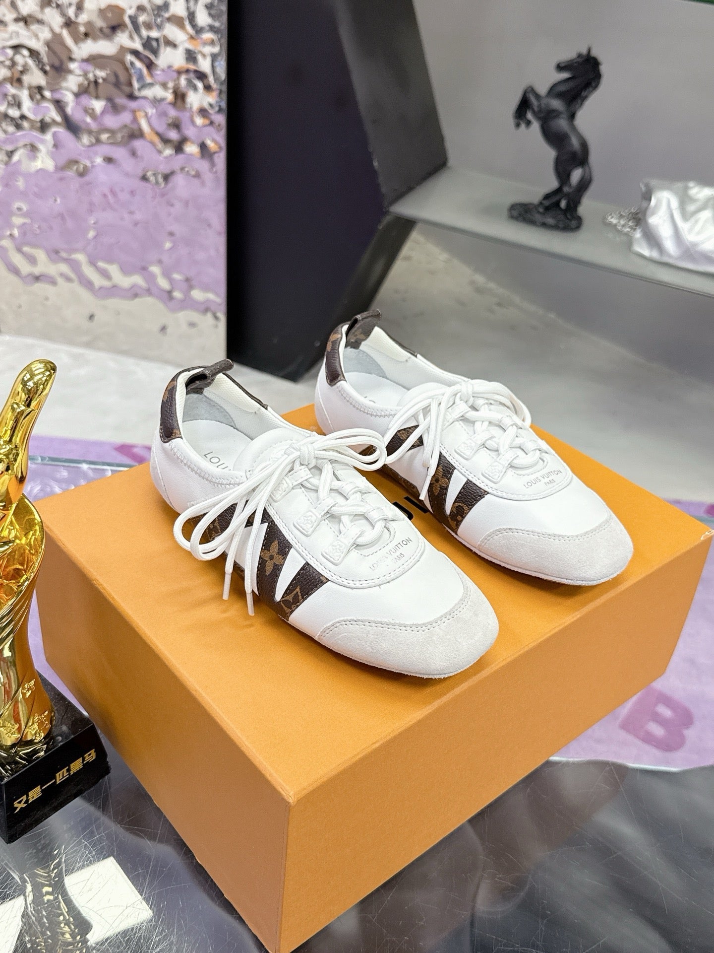 SE1646 LV Sneakerina / Size5-11