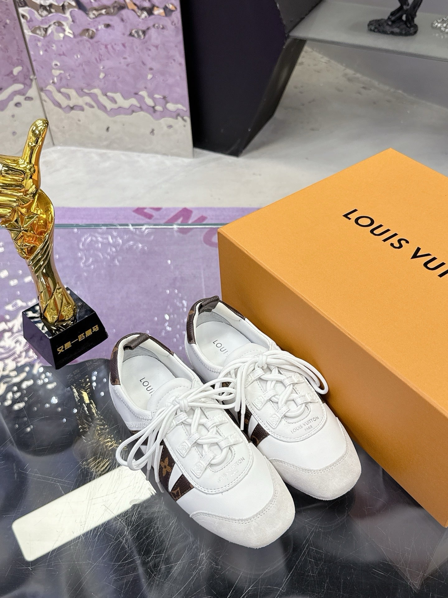 SE1646 LV Sneakerina / Size5-11