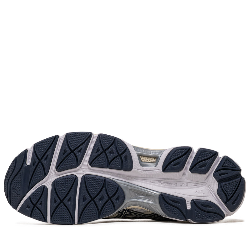 Asics Gel-Cumulus 16 - White/Midnight