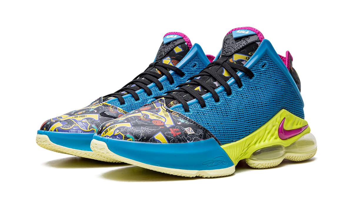 LeBron 19 Low "LeBronival" DM1058 500