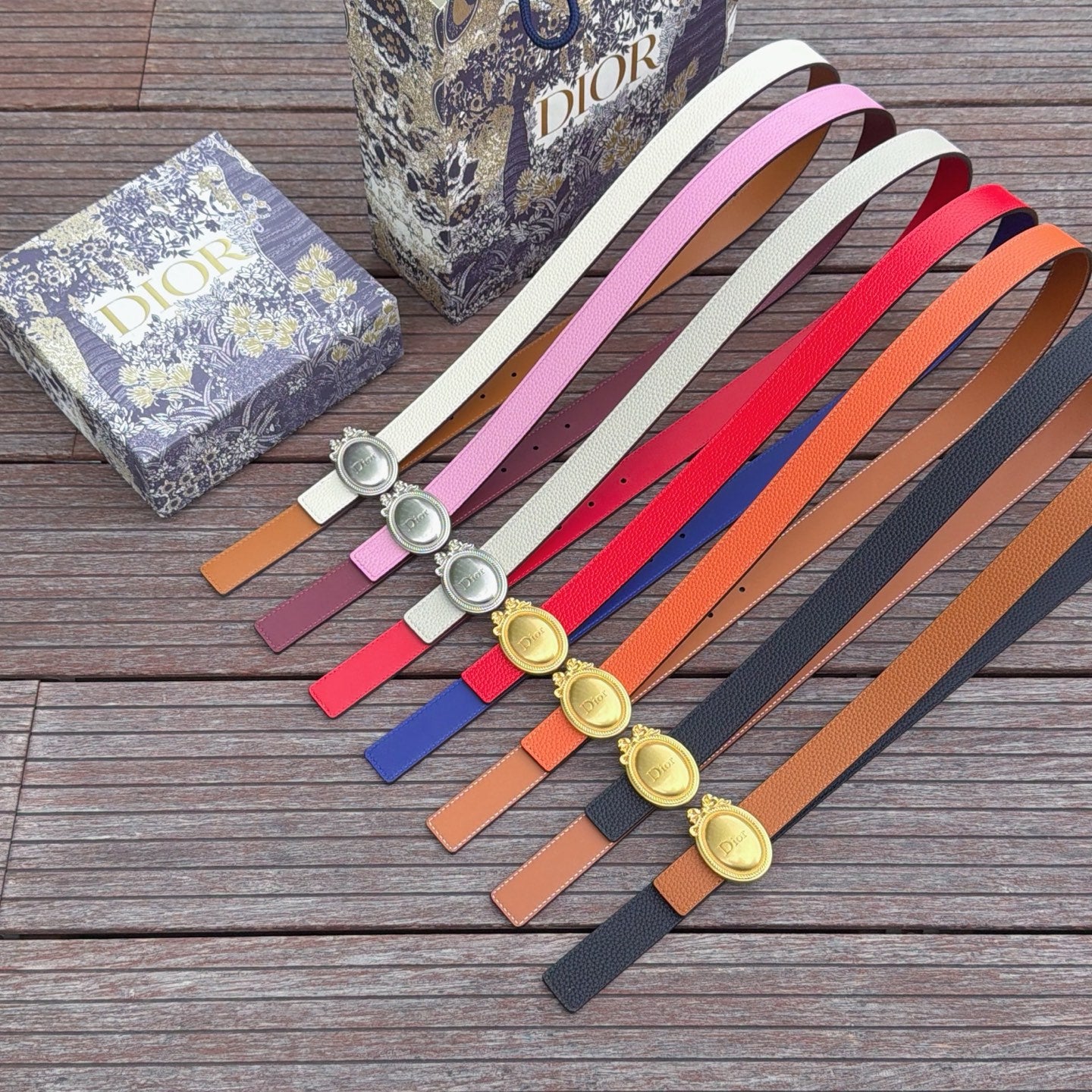 CD Médaillon Belt 2.5cm Grained Leather 210921