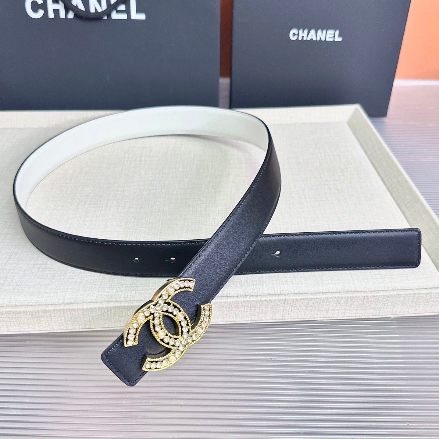 CC Buckle Reversible Belt Black White Cowhide 211328