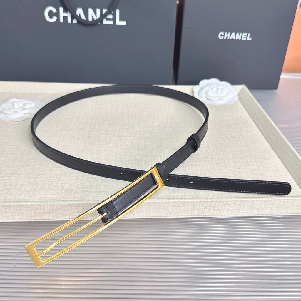 CC Métiers d’art 2026 1.5cm Black Belt Leather 211433