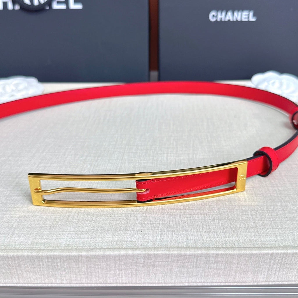 CC Métiers d’art 2026 1.5cm Red Belt Leather 211437
