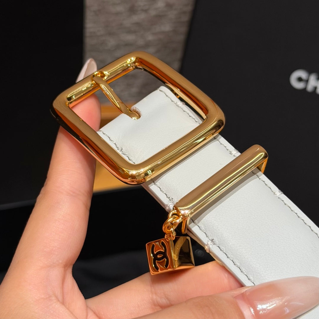 CC 3.0cm 2026 Métiers d'art White Gold Calfskin 209276