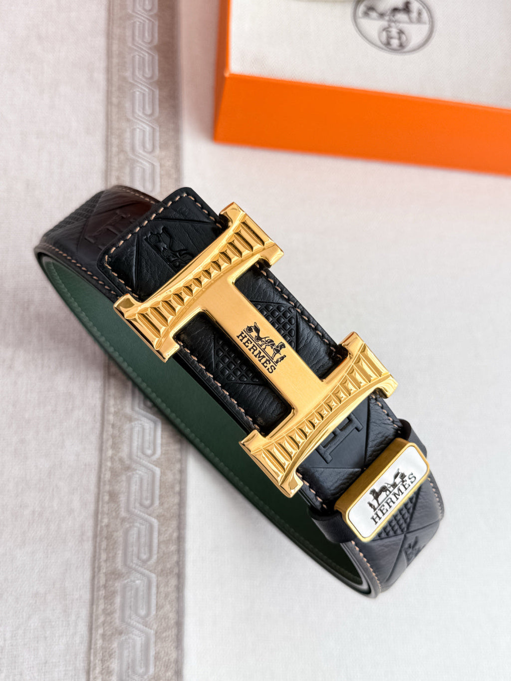 HM Constance Belt 38mm Black Cowhide Gold Buckle 620242