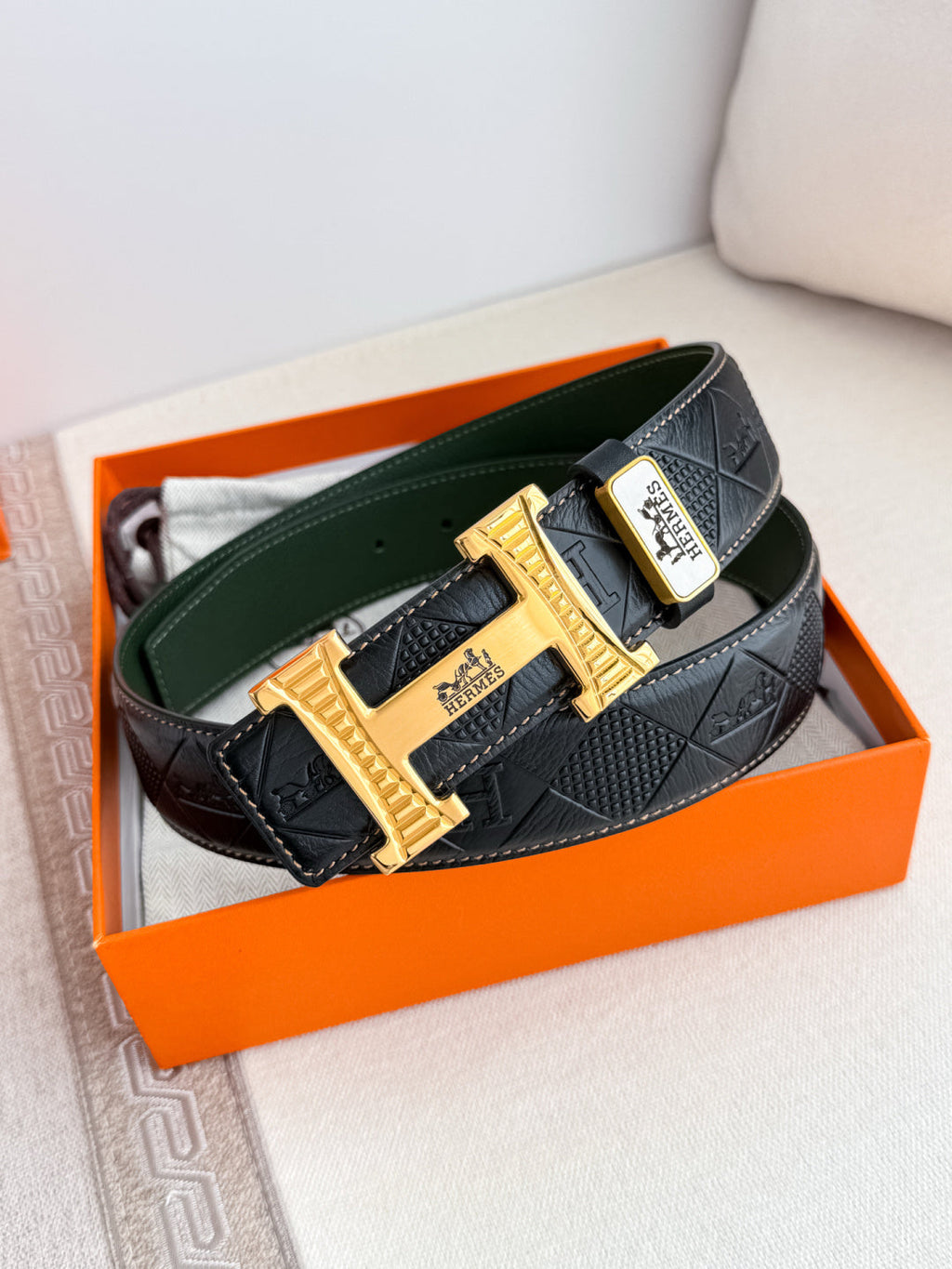 HM Constance Belt 38mm Black Cowhide Gold Buckle 620242