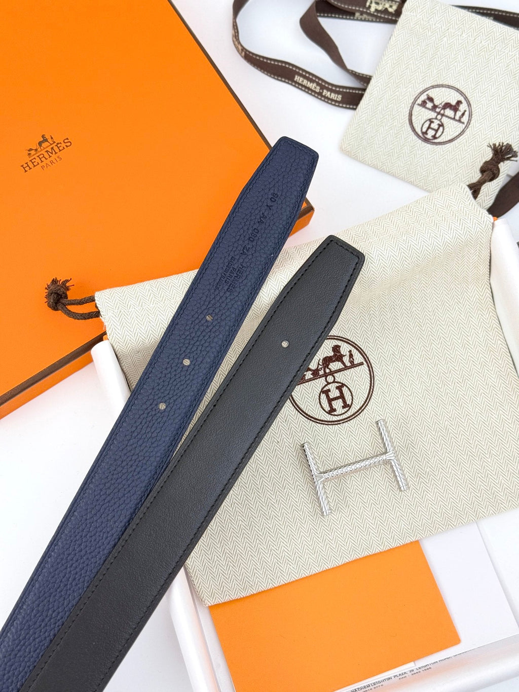 HM 32mm Hisseo belt & Reversible Navy Blue leather 186452