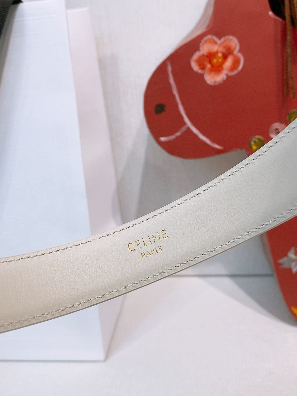 Celine Triomphe Oval Belt 2.5cm White Sliver Calfskin 203770