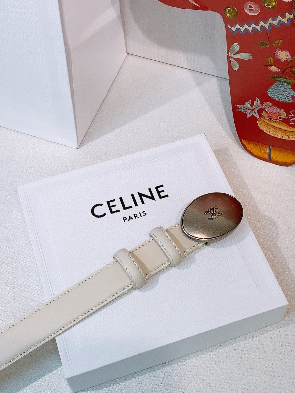 Celine Triomphe Oval Belt 2.5cm White Sliver Calfskin 203770