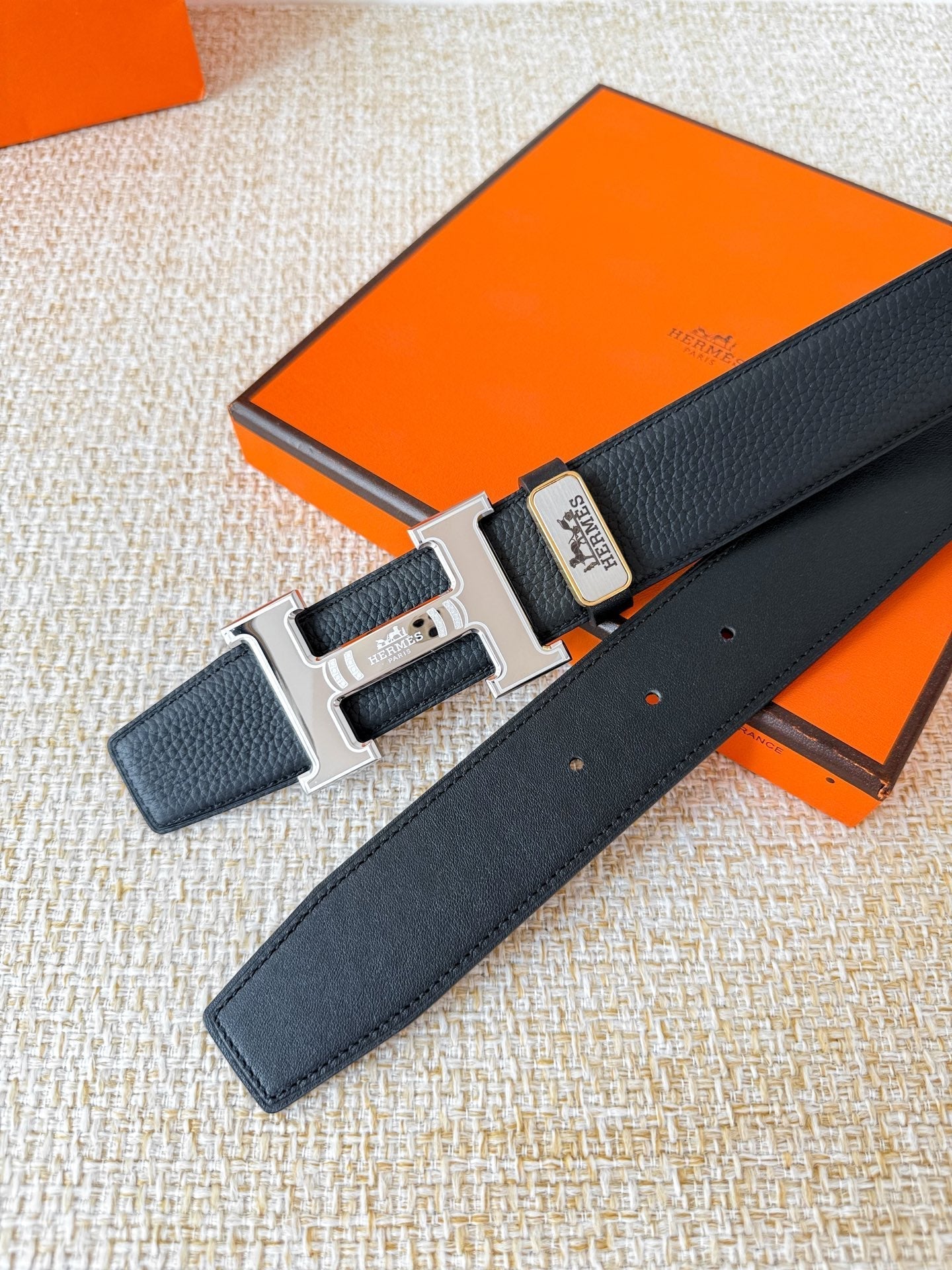 HM Constance Belt 38mm Black Cowhide Sliver Buckle 619782