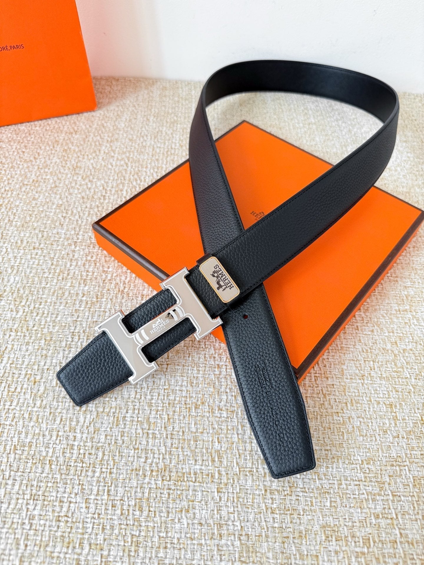 HM Constance Belt 38mm Black Cowhide Sliver Buckle 619782