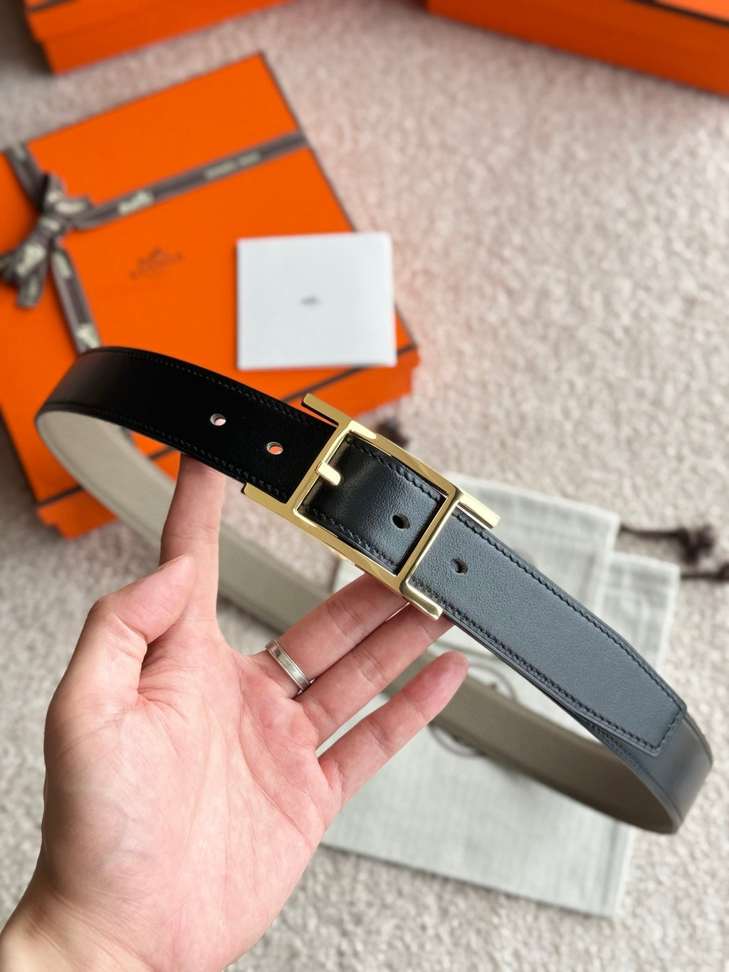HM Gold Quentin Reversible 32mm Belt Black Beige Leather 188089