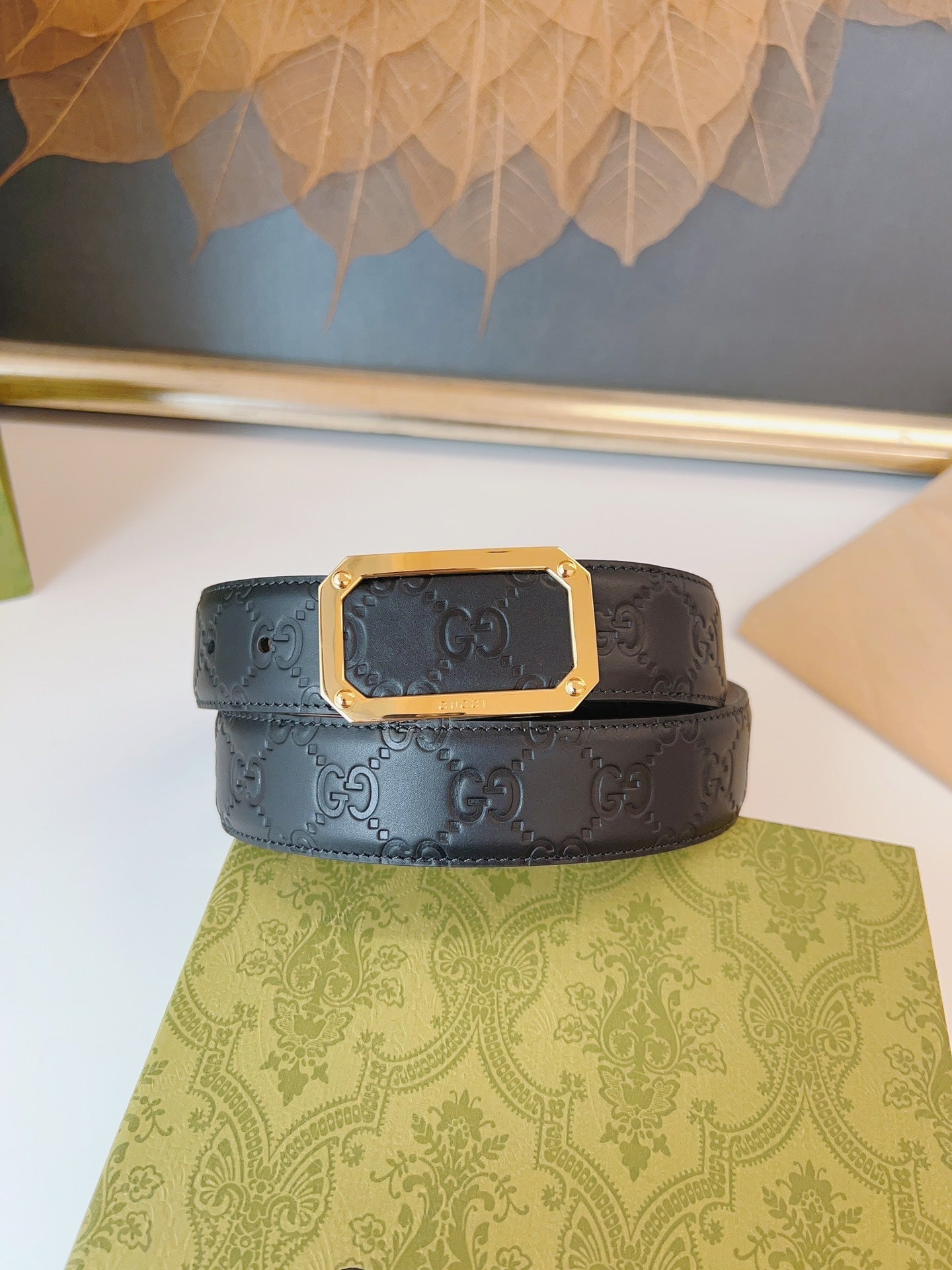 Gucci Signature Belt Gold Buckle 35mm Black Embossed Leather
