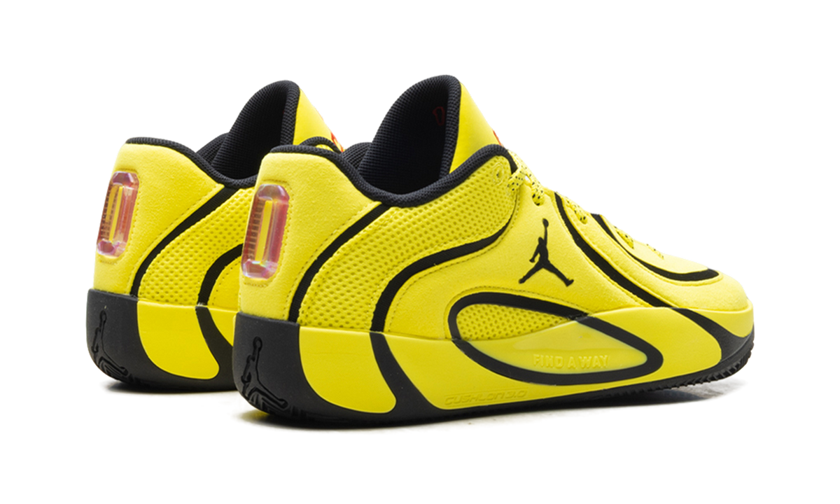 Jordan Tatum 4 "Bruce Lee" HQ4614-700