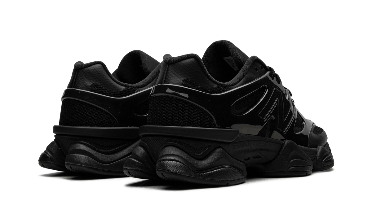9060 "Sea Stone Black" U9060IMA