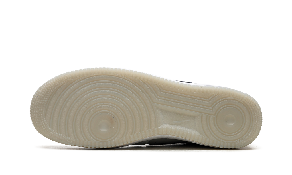 Air Force 1 '07 LV8 "Pure Platinum / Light Carbon" FJ4170 001