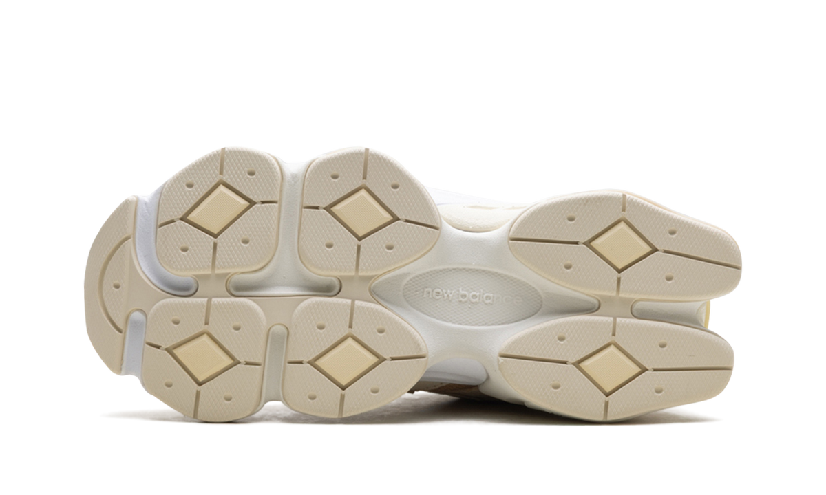 9060 "Brown Ivory White" U9060FW