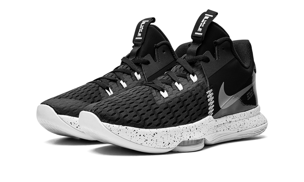 LeBron Witness V CQ9380 001