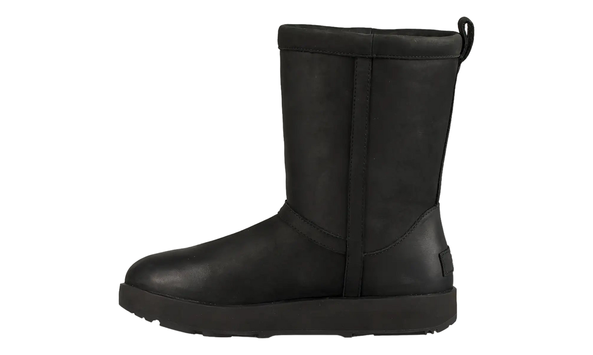 Classic Short II Leather Boot WMNS "Black" 1017509 BLK