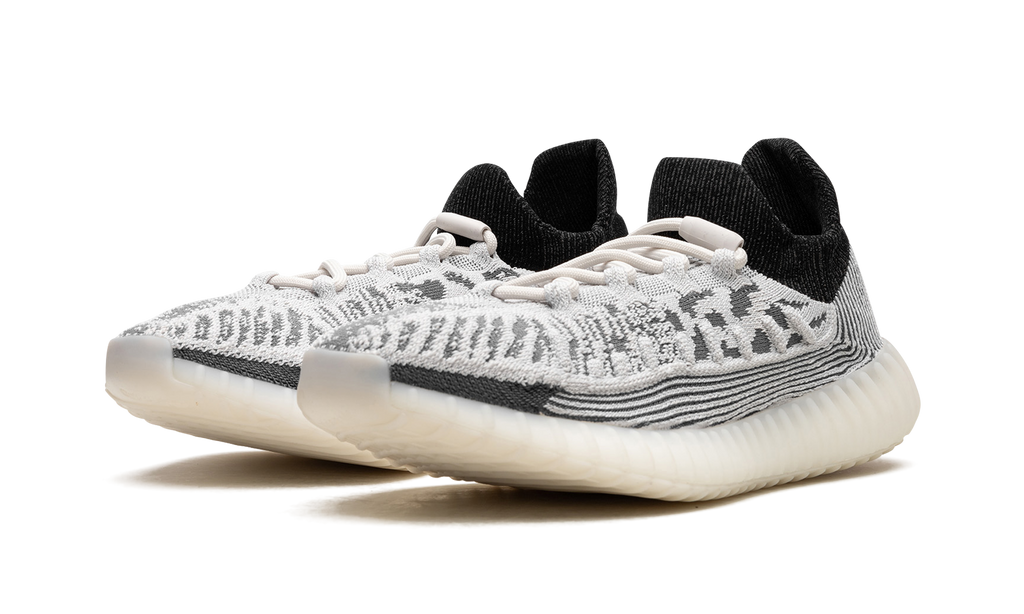 Yeezy Boost 350 V2 "Panda" IG9608