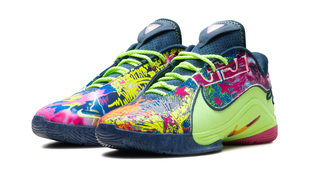 LeBron 22 "Bryce's World" HV8451 400