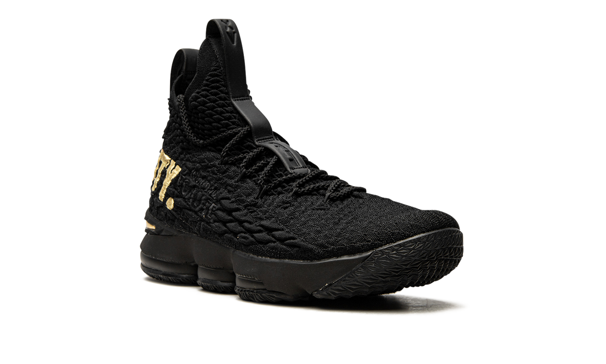 Lebron 15 "Equality" 897648 818