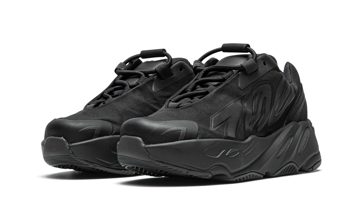 Yeezy Boost 700 MNVN Kids "Triple Black" FY4394