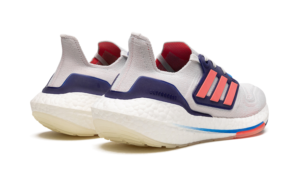ULTRABOOST 22 WMNS "White Turbo Indigo" GX5589