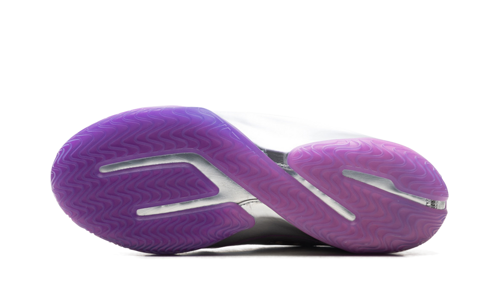 LeBron 23 "Bubble Boy" IF0694 002