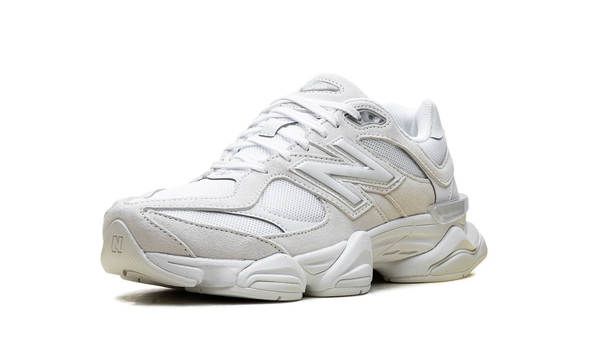 9060 "Reflection White" U906027Z